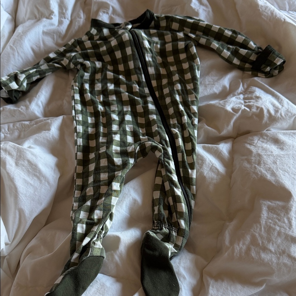 Kyte Baby zipper footie pajamas- green gingham
